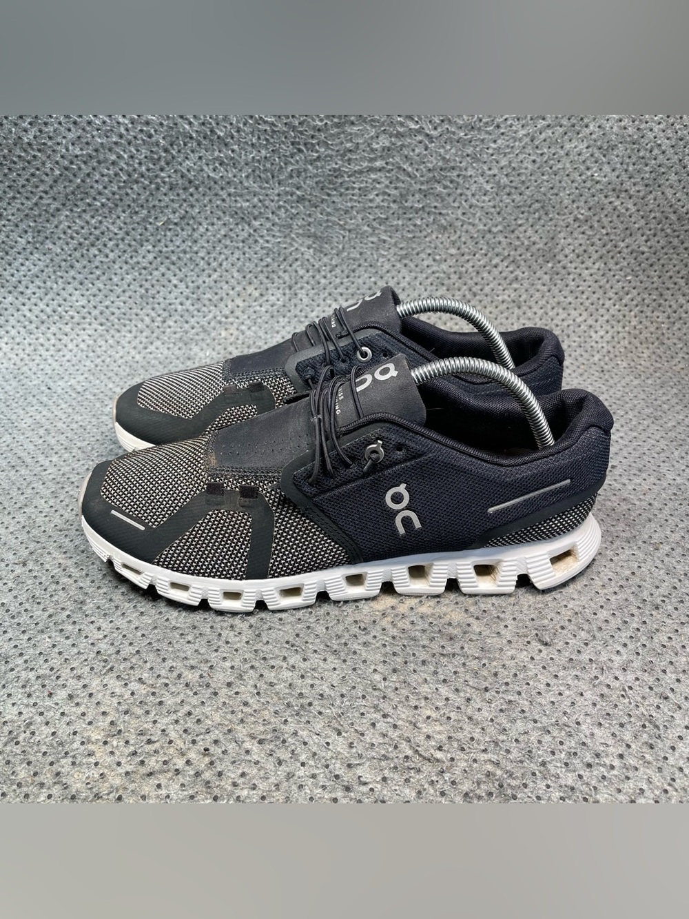 On Cloud 5 Black Running Shoes Size 10.5 Women’s